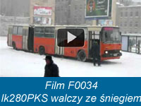 [F0034] Ikarus 280.53 z PKS walczy ze śniegiem